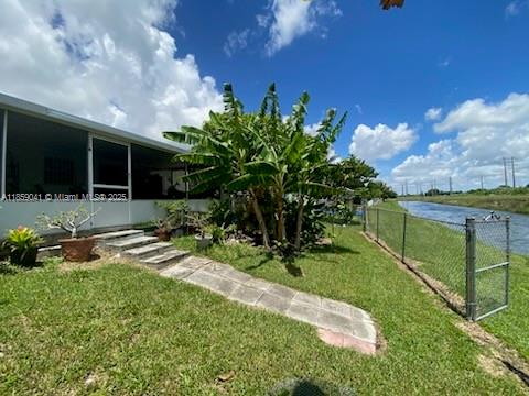 MEADOW WOOD MANOR #4 - Residential