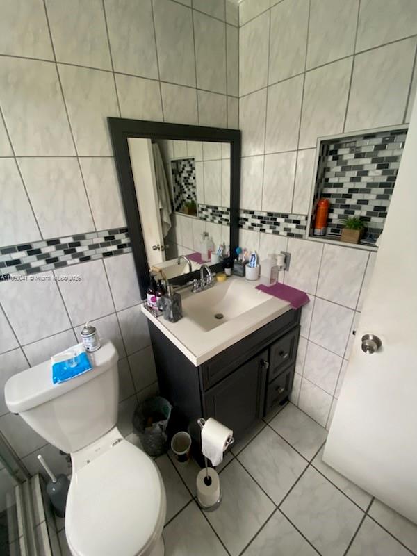 MEADOW WOOD MANOR #4 - Residential