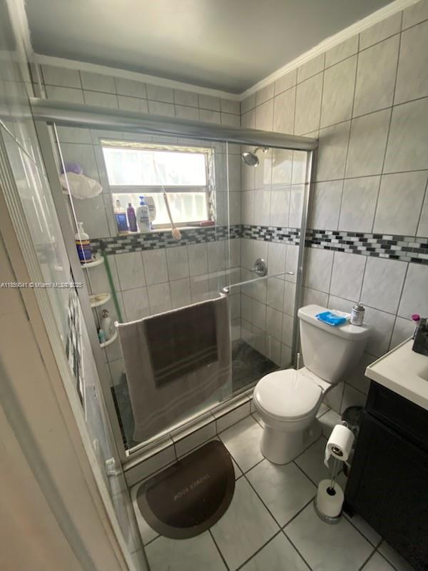 MEADOW WOOD MANOR #4 - Residential