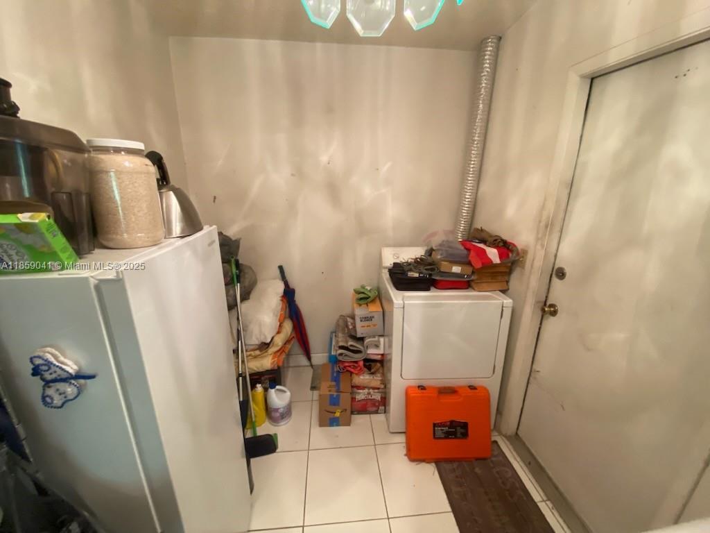 MEADOW WOOD MANOR #4 - Residential