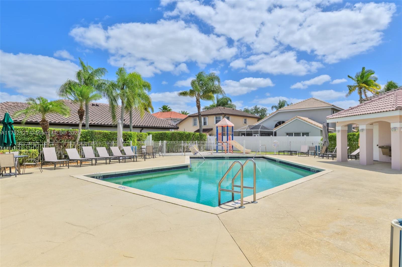 SILVER LAKES PHASE III - Residential