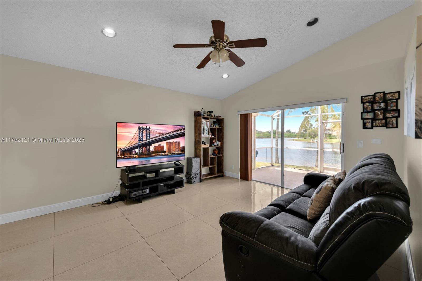 SILVER LAKES PHASE III - Residential