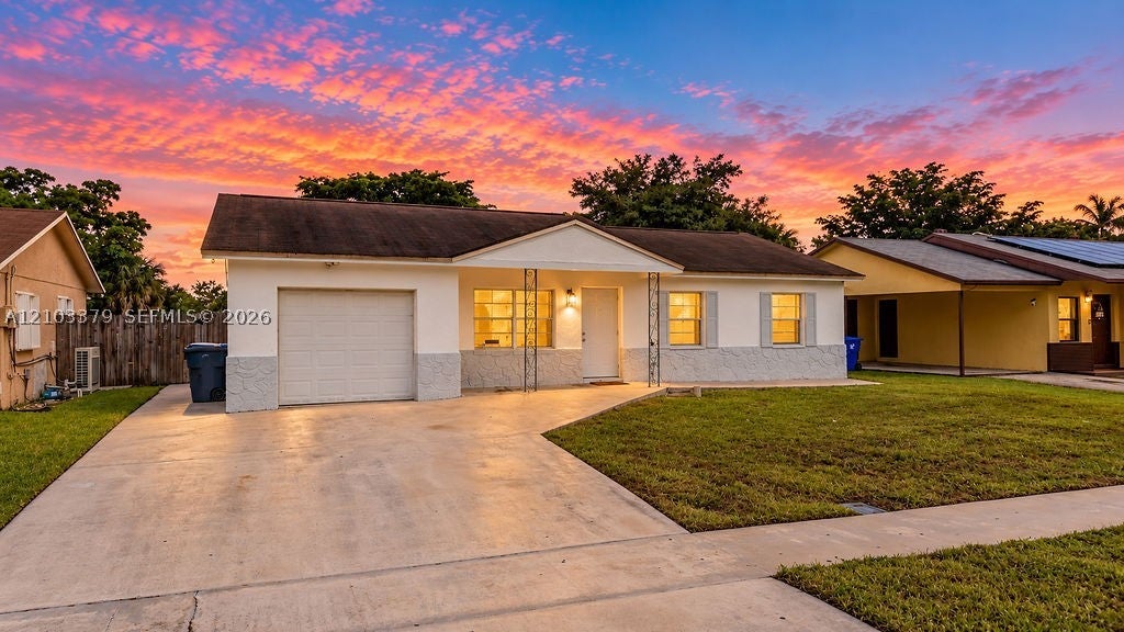 405 SW 78th Ter