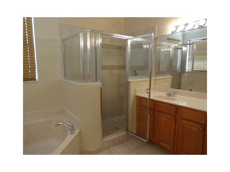 PORTOFINO ESTATES - Residential Lease