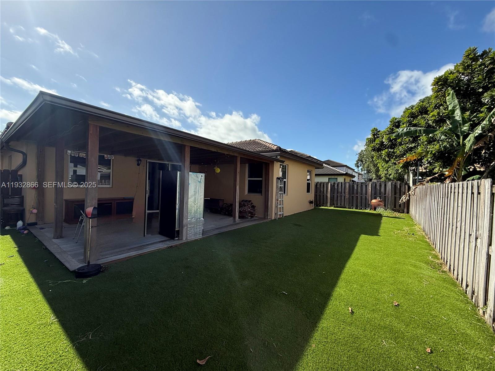 HEMINGWAY POINT - Residential