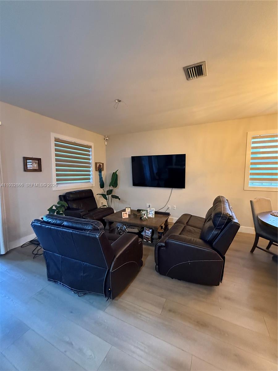 HEMINGWAY POINT - Residential