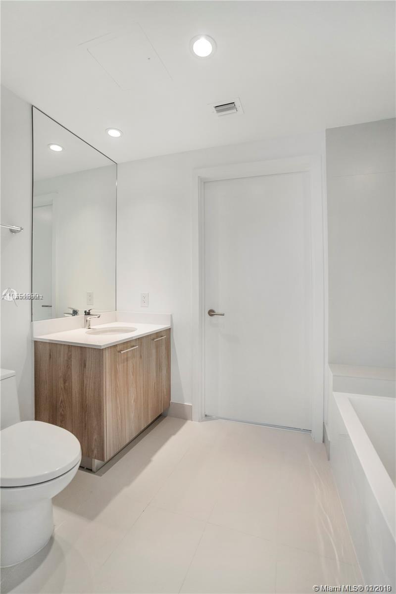 PARAISO BAYVIEWS CONDO - Residential Lease