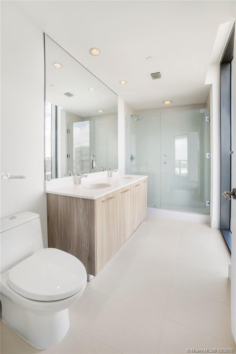 PARAISO BAYVIEWS CONDO - Residential Lease