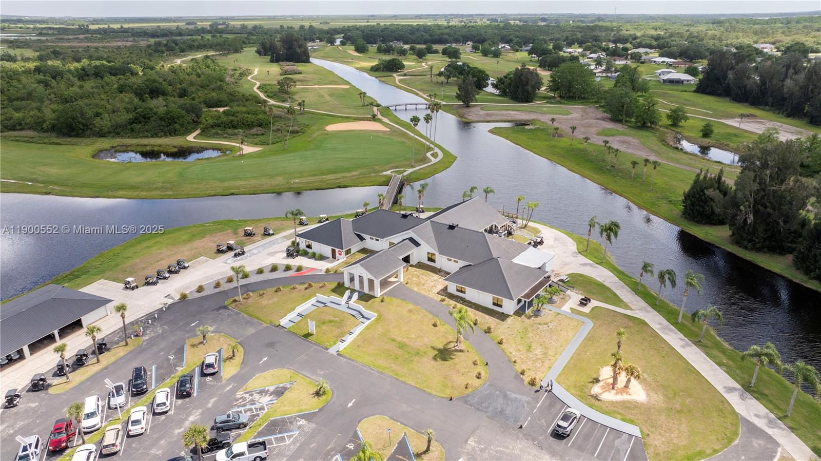 BLUE HERON GOLF + C.C. PB - Residential