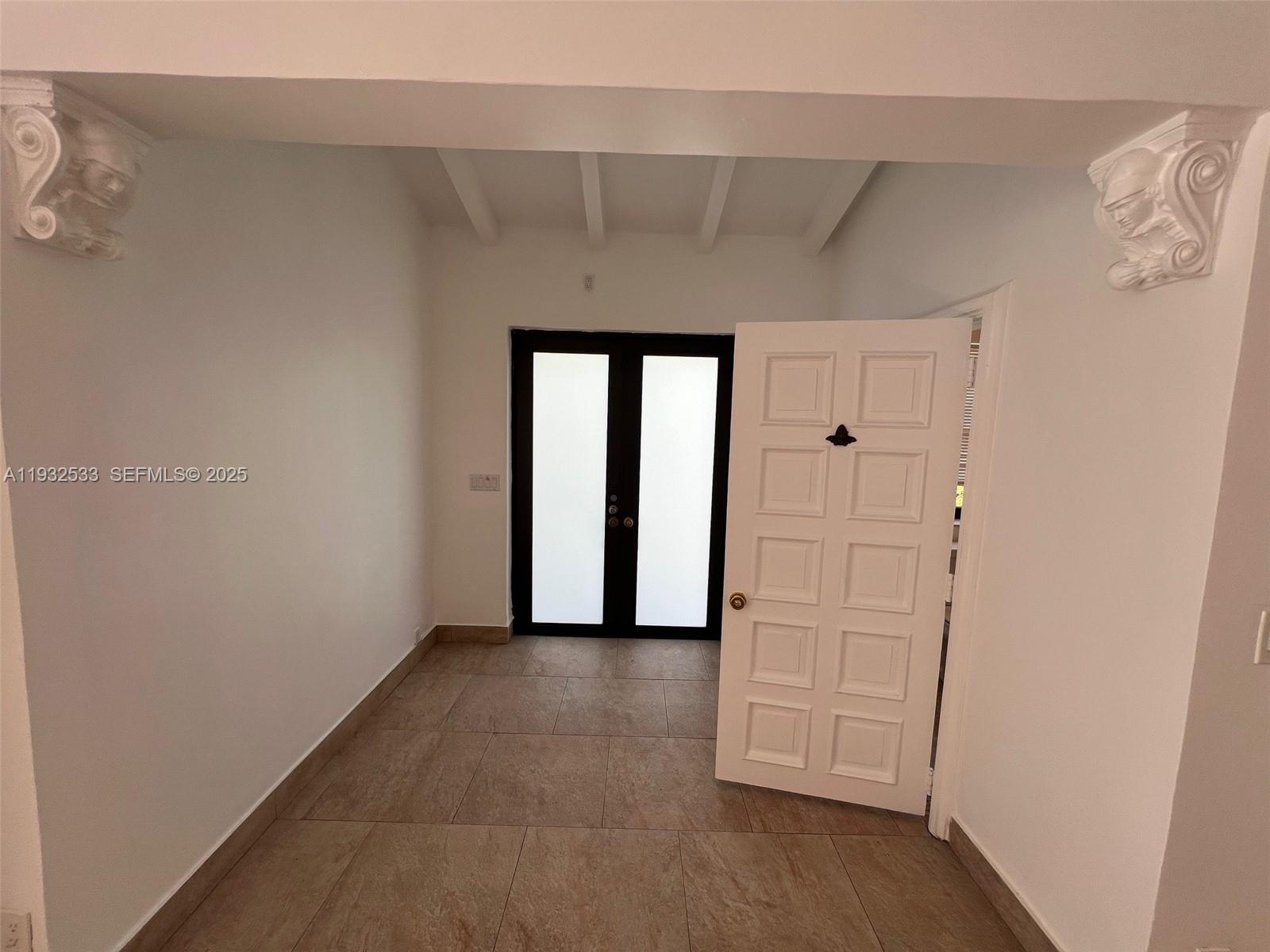 SURPRISE LAKE - Residential