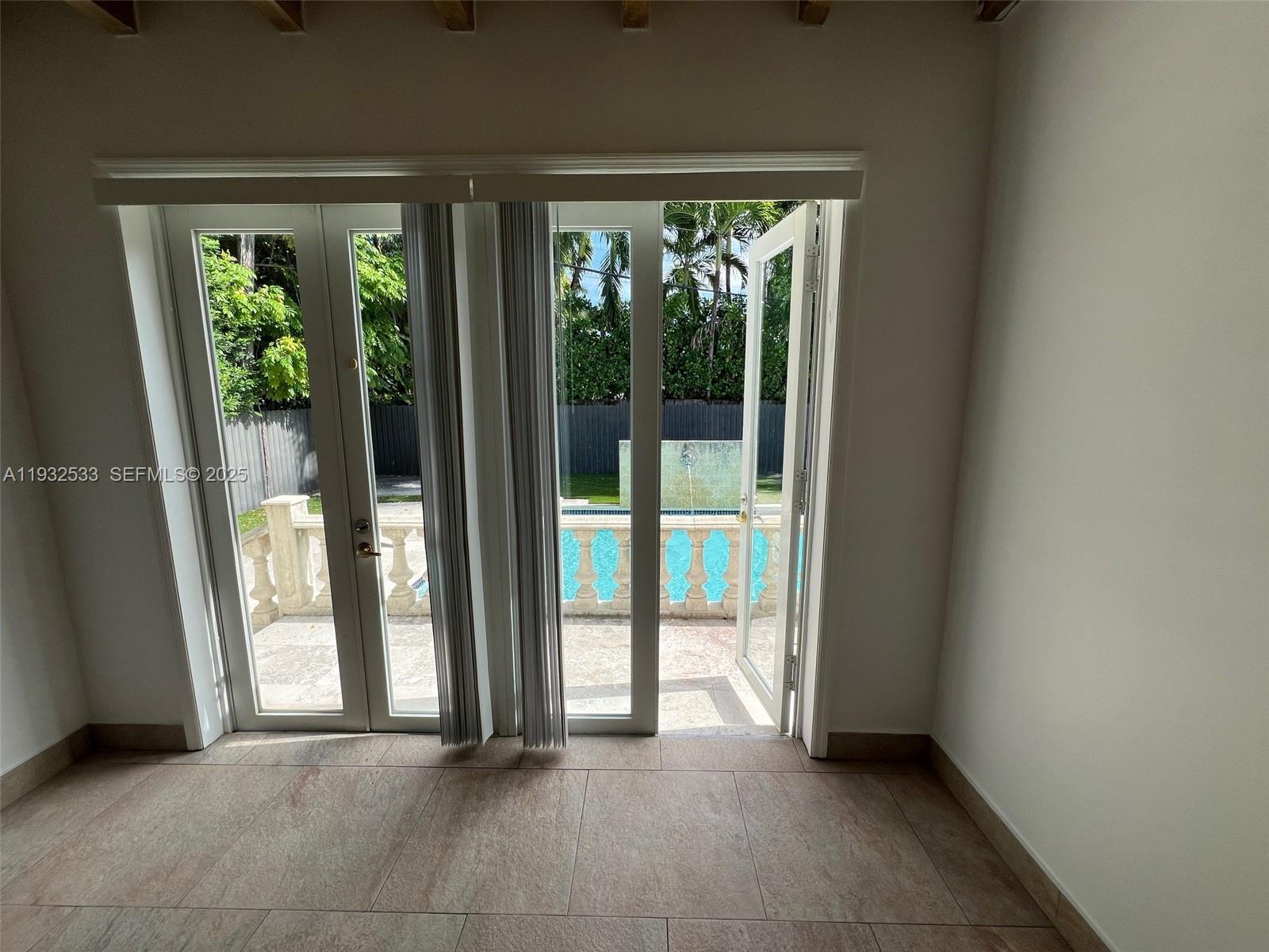 SURPRISE LAKE - Residential