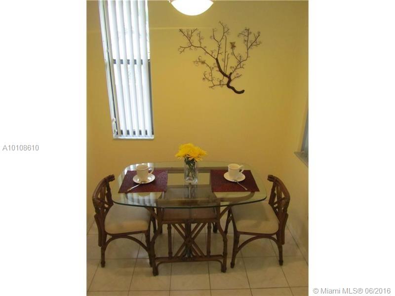 Royal Palm At Plantation - Residential Lease