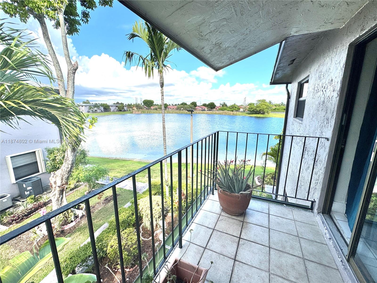 PLAYA LAGO CONDO PH II - Residential