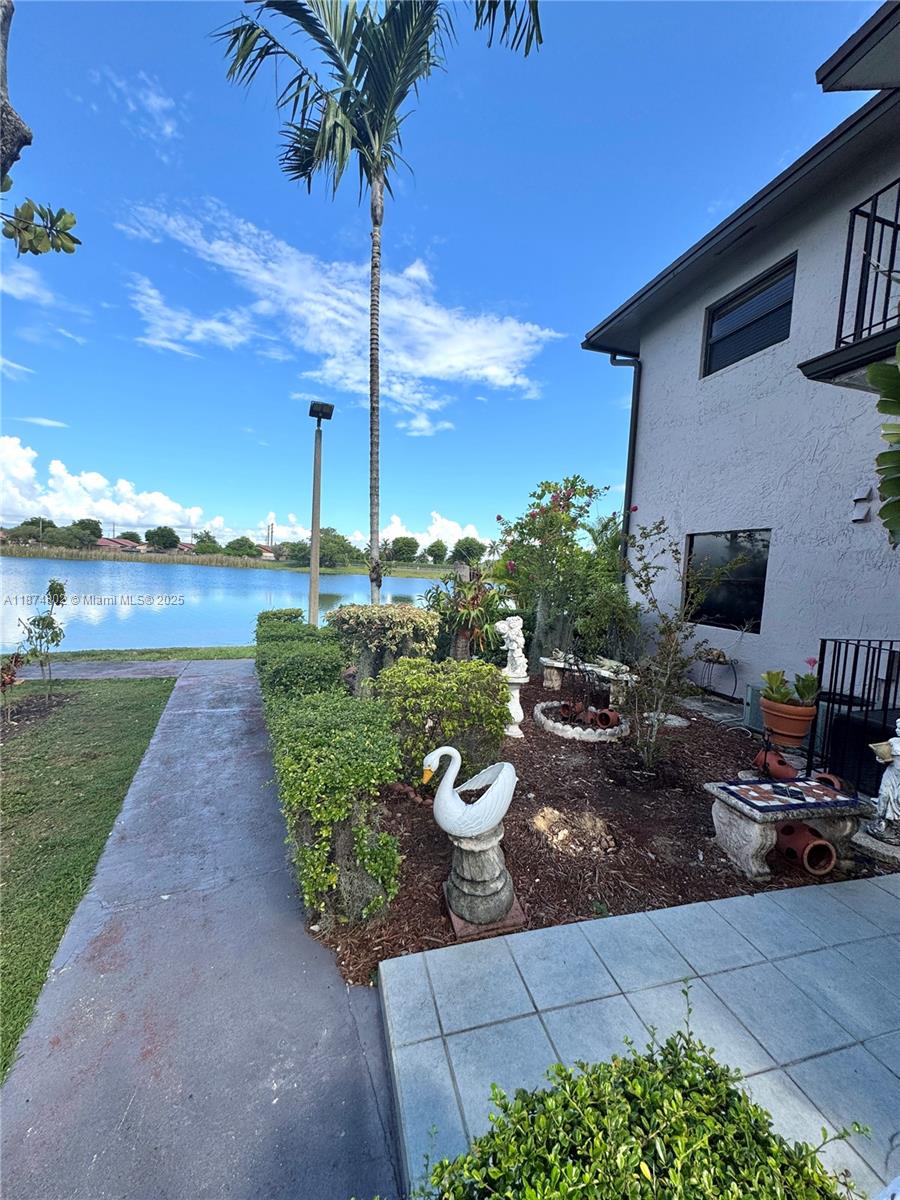 PLAYA LAGO CONDO PH II - Residential