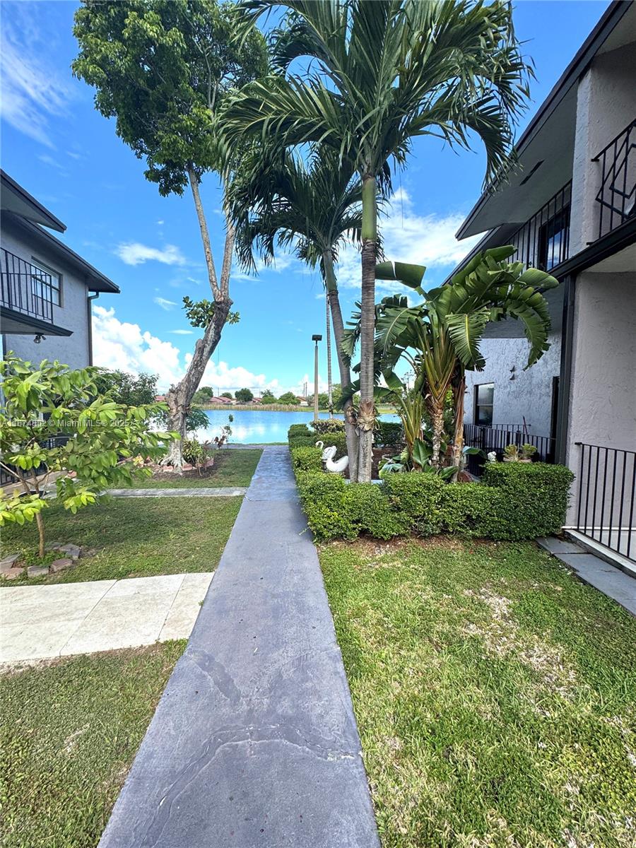 PLAYA LAGO CONDO PH II - Residential