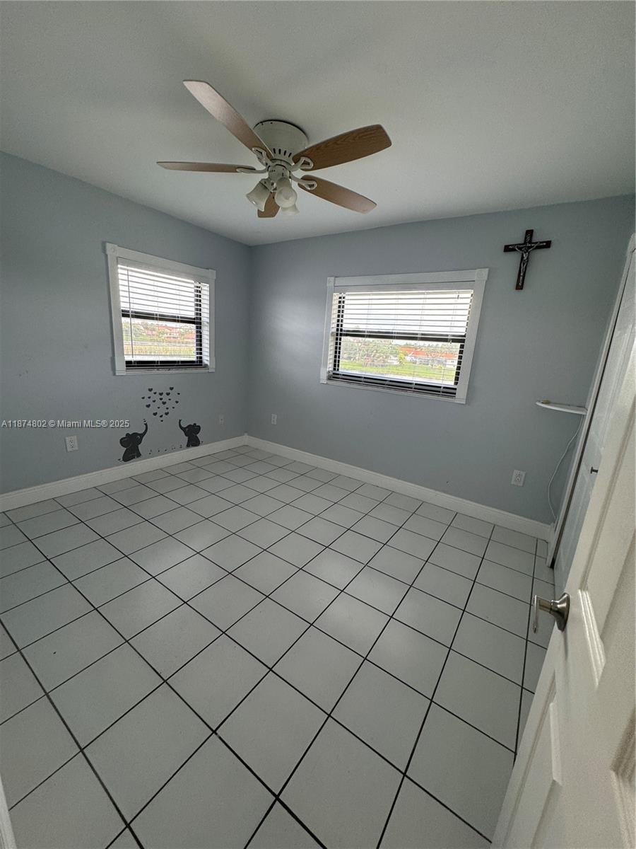 PLAYA LAGO CONDO PH II - Residential