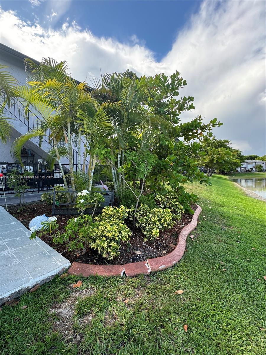 PLAYA LAGO CONDO PH II - Residential