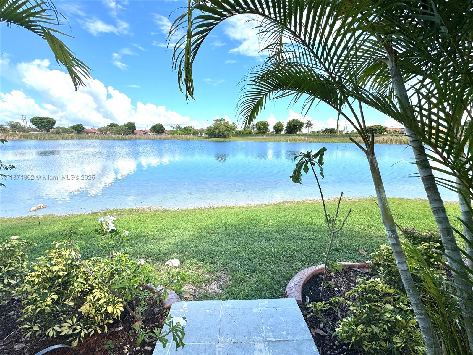 PLAYA LAGO CONDO PH II - Residential