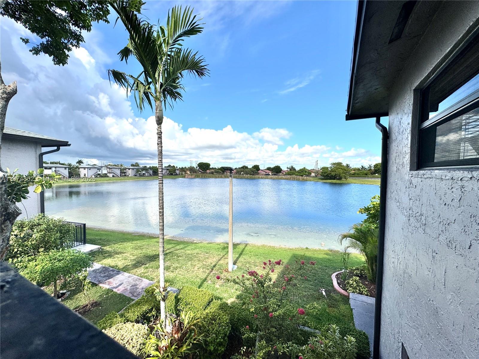 PLAYA LAGO CONDO PH II - Residential