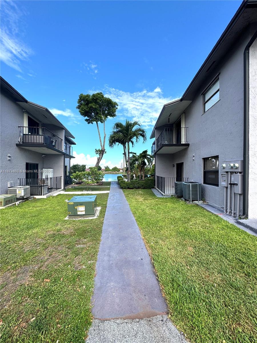 PLAYA LAGO CONDO PH II - Residential