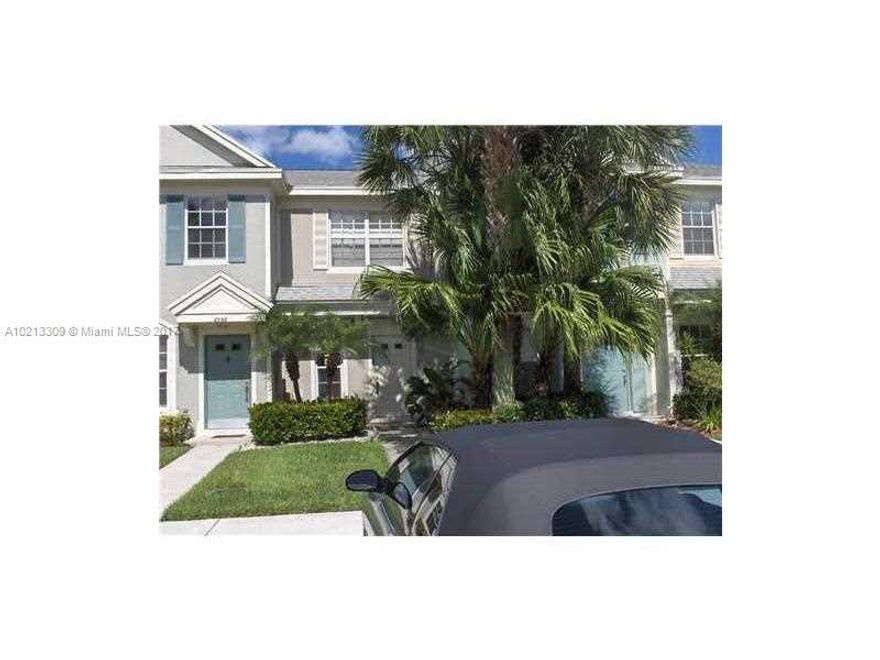 SPACIOUS AND BRIGHT TOWNHOUSE 1BED/1.5 BATH + OPEN DEN IN SANIBEL COMMUNITY. TILE FLOORS DOWNSTAIRS, CARPET UPSTAIRS, SCREENED PATIO WITH A NICE VIEW. PERFECT LOCATION "A" RATED SCHOOLS AND EASY ACCESS TO SAWGRASS EXPRESSWAY AND SHOPPING CENTERS AND MORE.