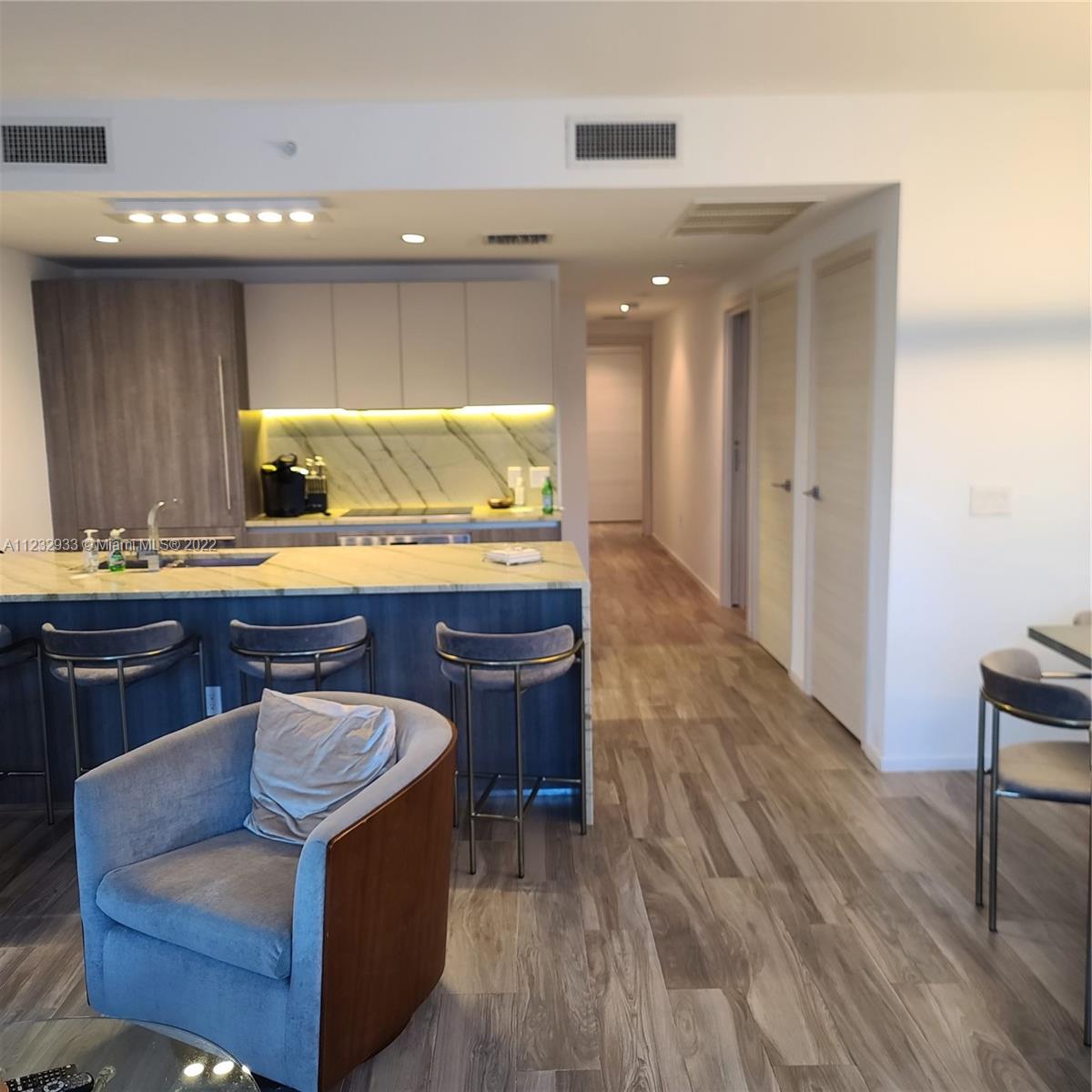 801 SMA RESIDENCES CONDO - Residential