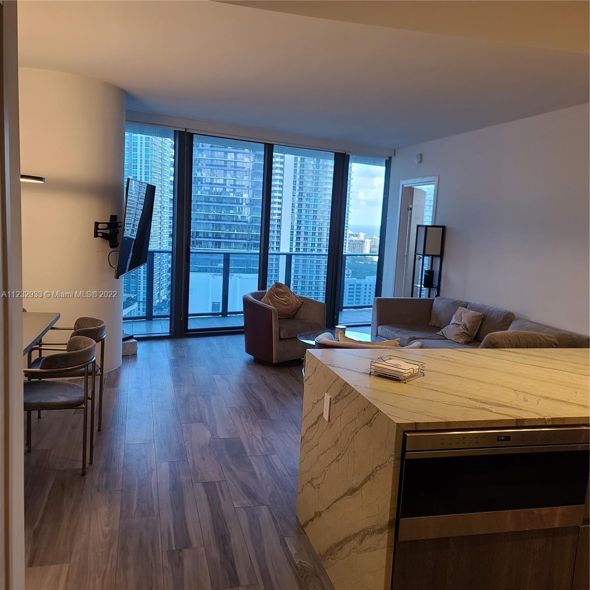 801 SMA RESIDENCES CONDO - Residential