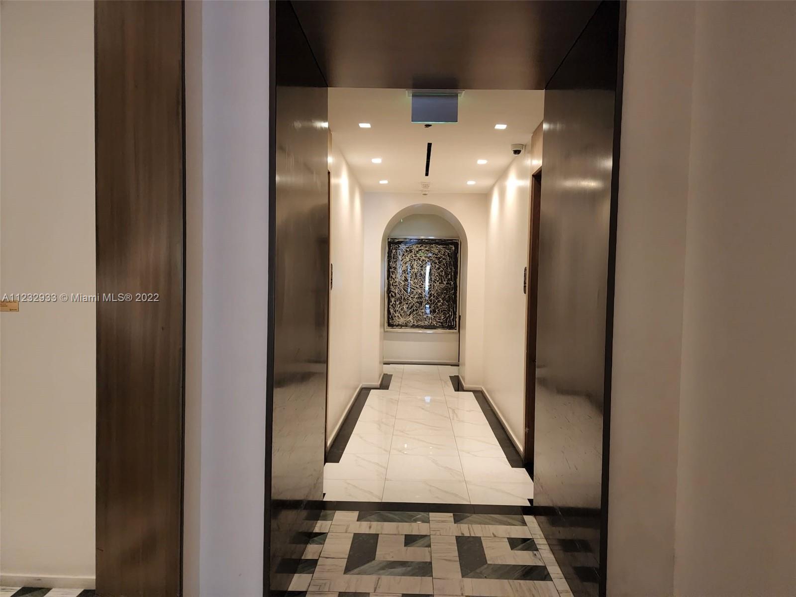 801 SMA RESIDENCES CONDO - Residential