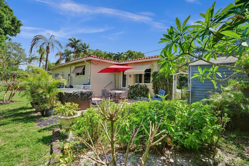 MIAMI SHORES SEC 6 - Residential