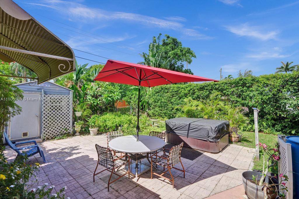 MIAMI SHORES SEC 6 - Residential