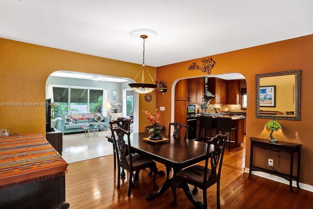 MIAMI SHORES SEC 6 - Residential