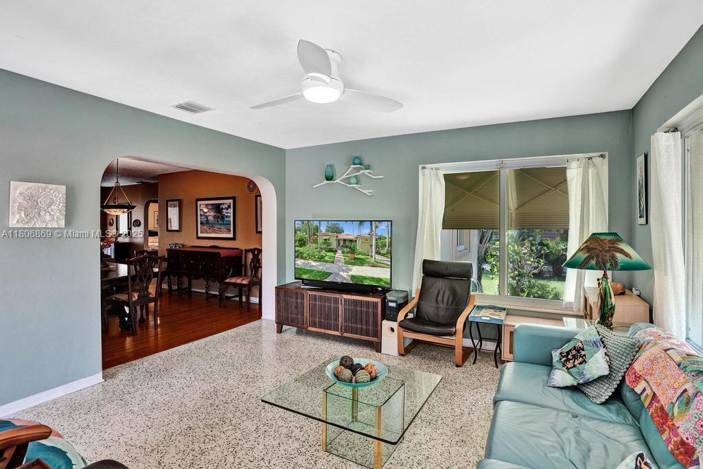 MIAMI SHORES SEC 6 - Residential