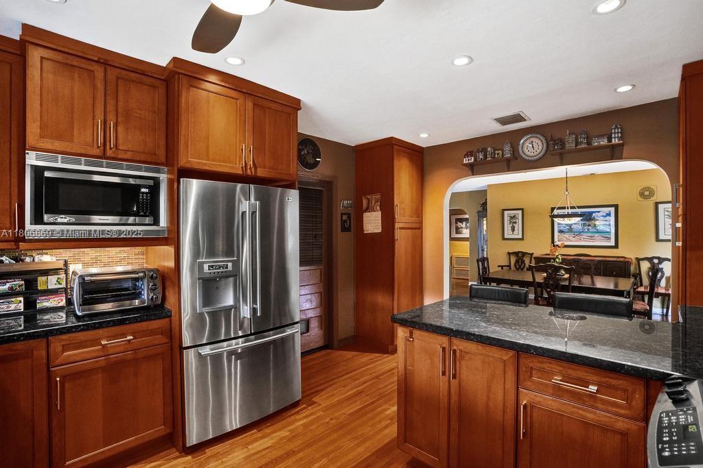 MIAMI SHORES SEC 6 - Residential