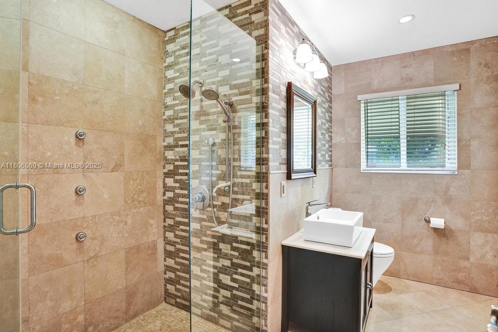 MIAMI SHORES SEC 6 - Residential