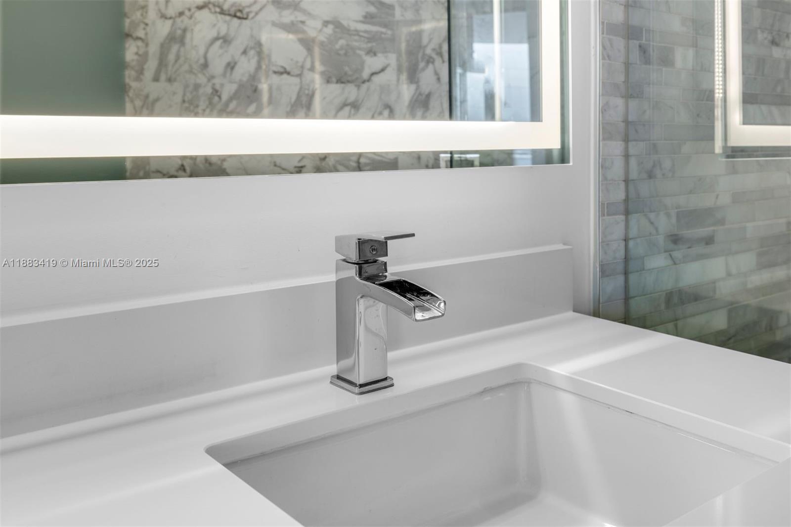 PARAMOUNT MIAMI WORLDCENT - Residential