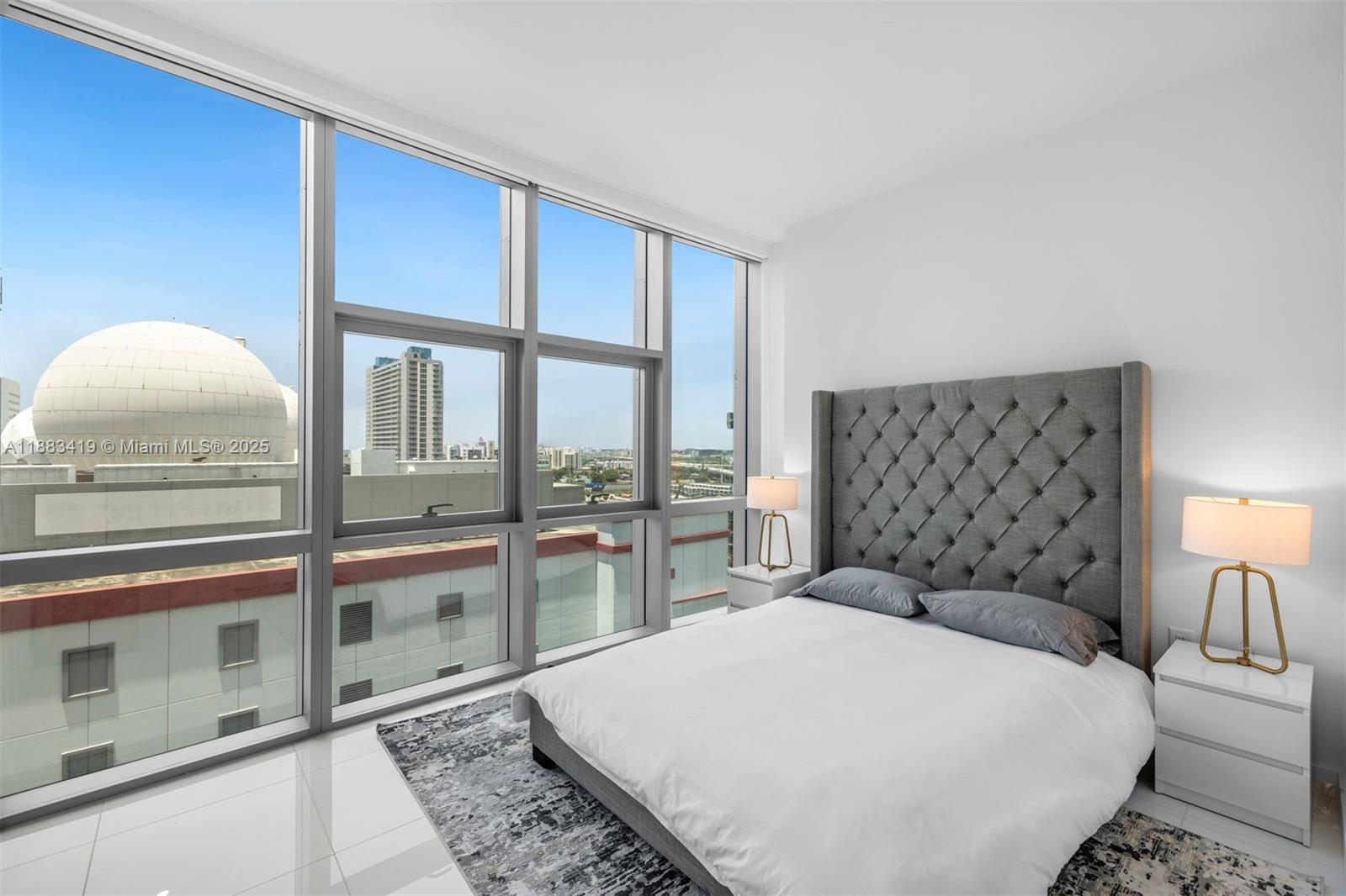 PARAMOUNT MIAMI WORLDCENT - Residential