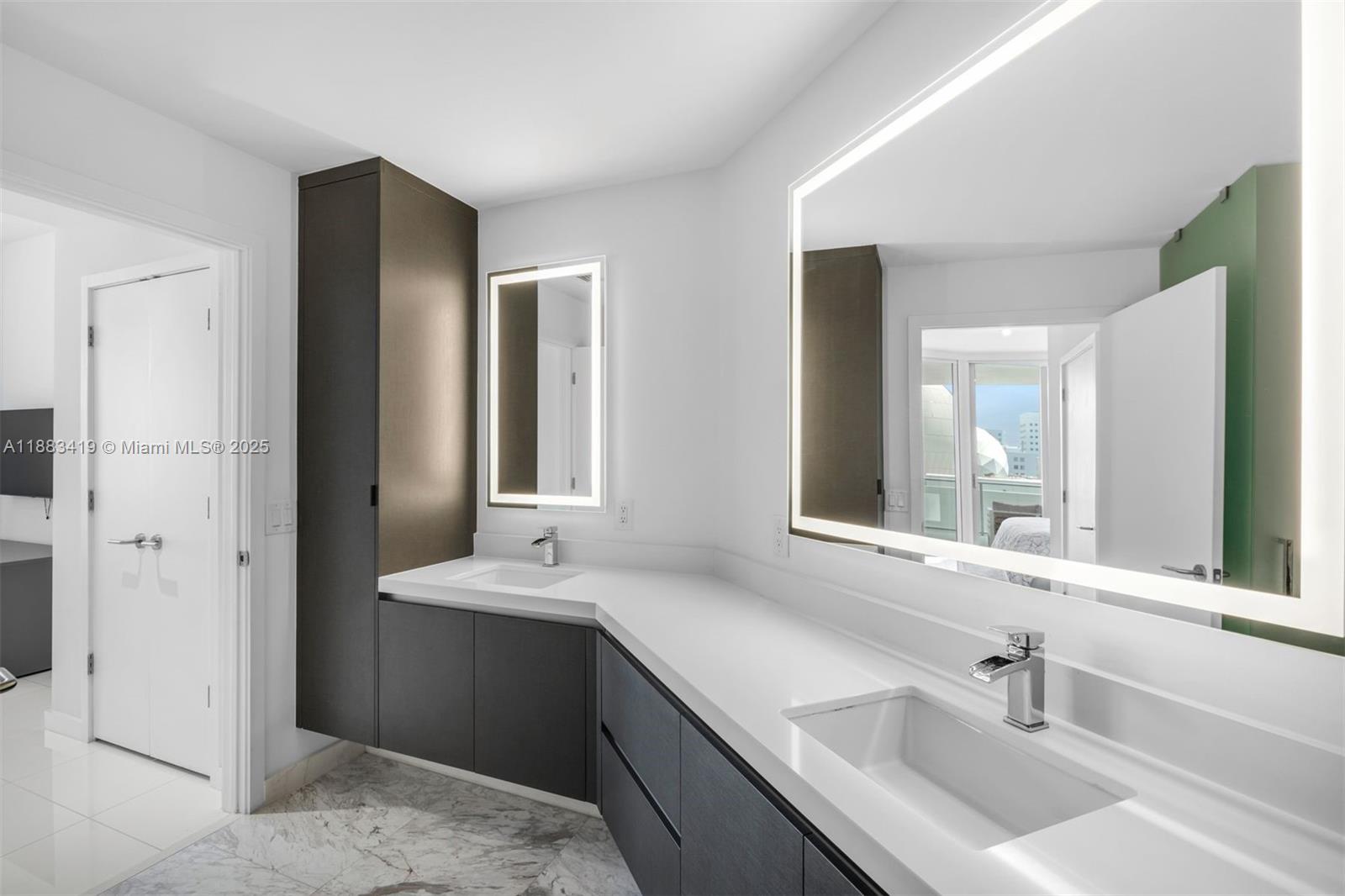 PARAMOUNT MIAMI WORLDCENT - Residential