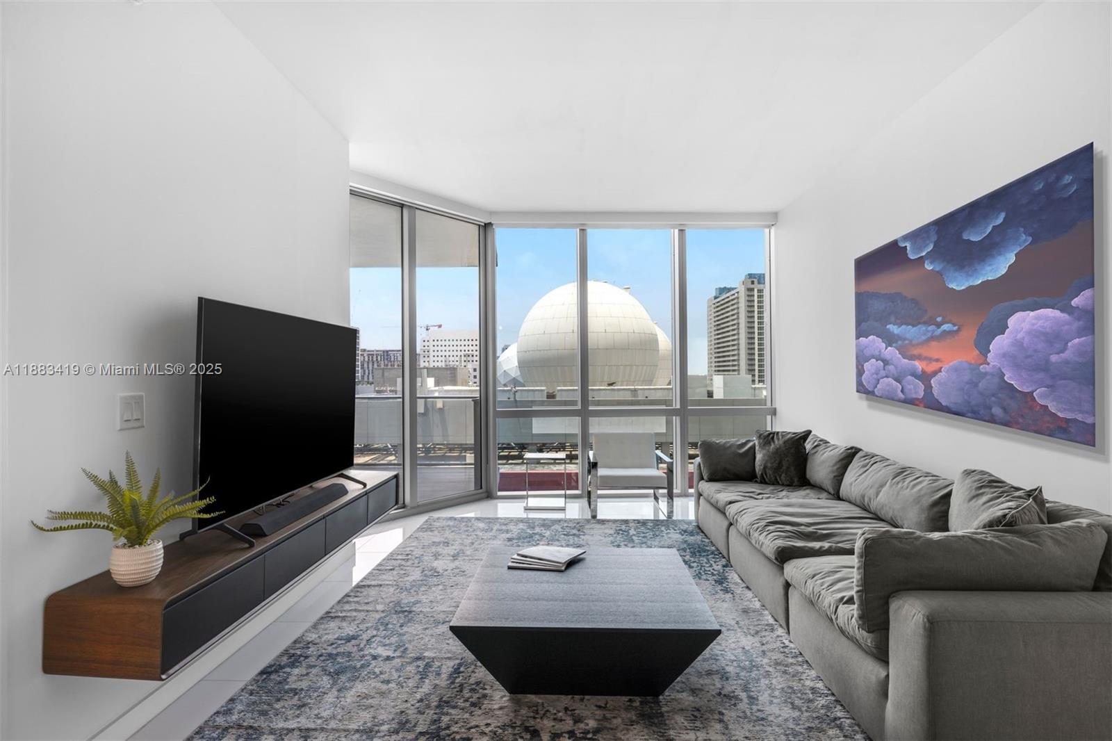 PARAMOUNT MIAMI WORLDCENT - Residential