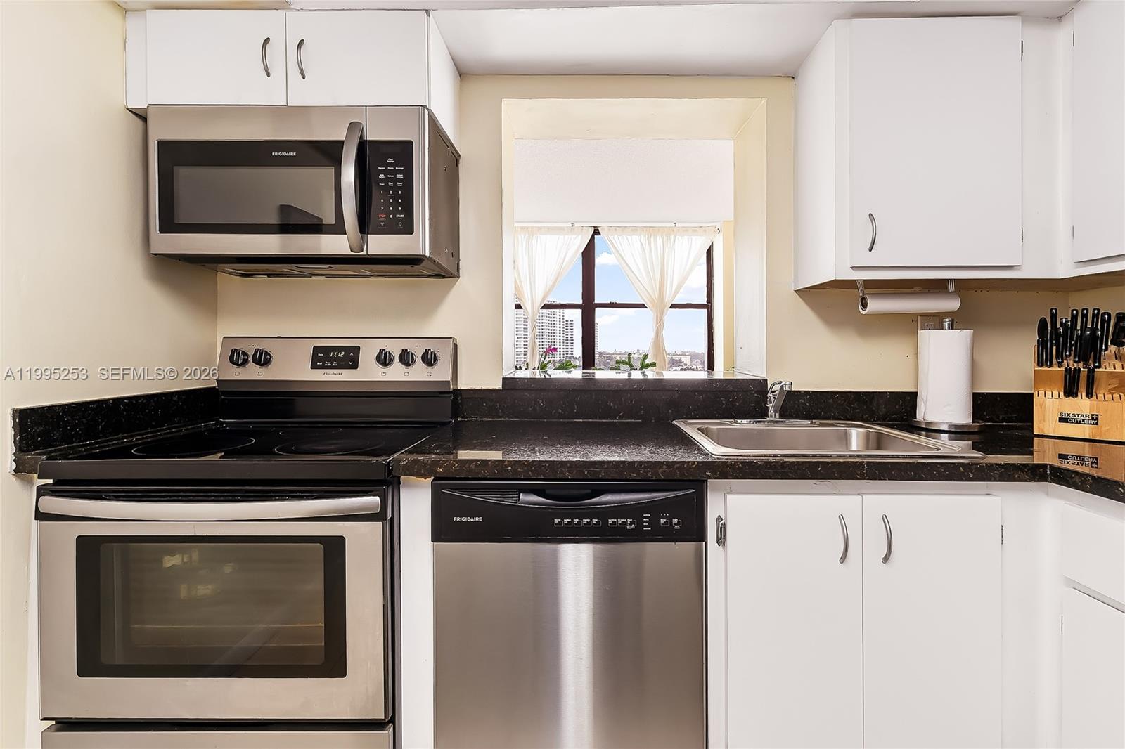 OCEANVIEW PARK CONDO - Residential