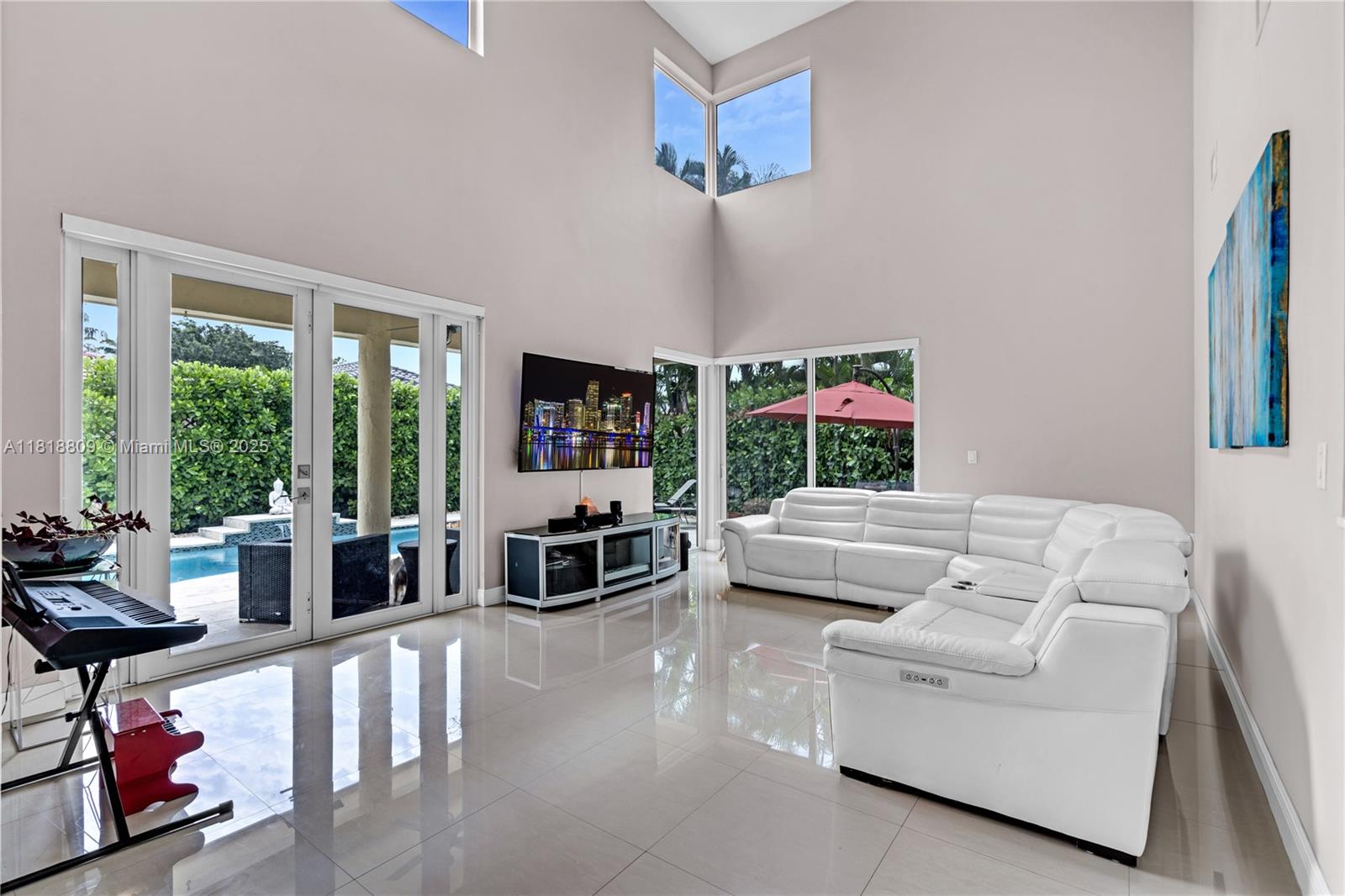LAKES OF THE MEADOW SEC 5 - Residential