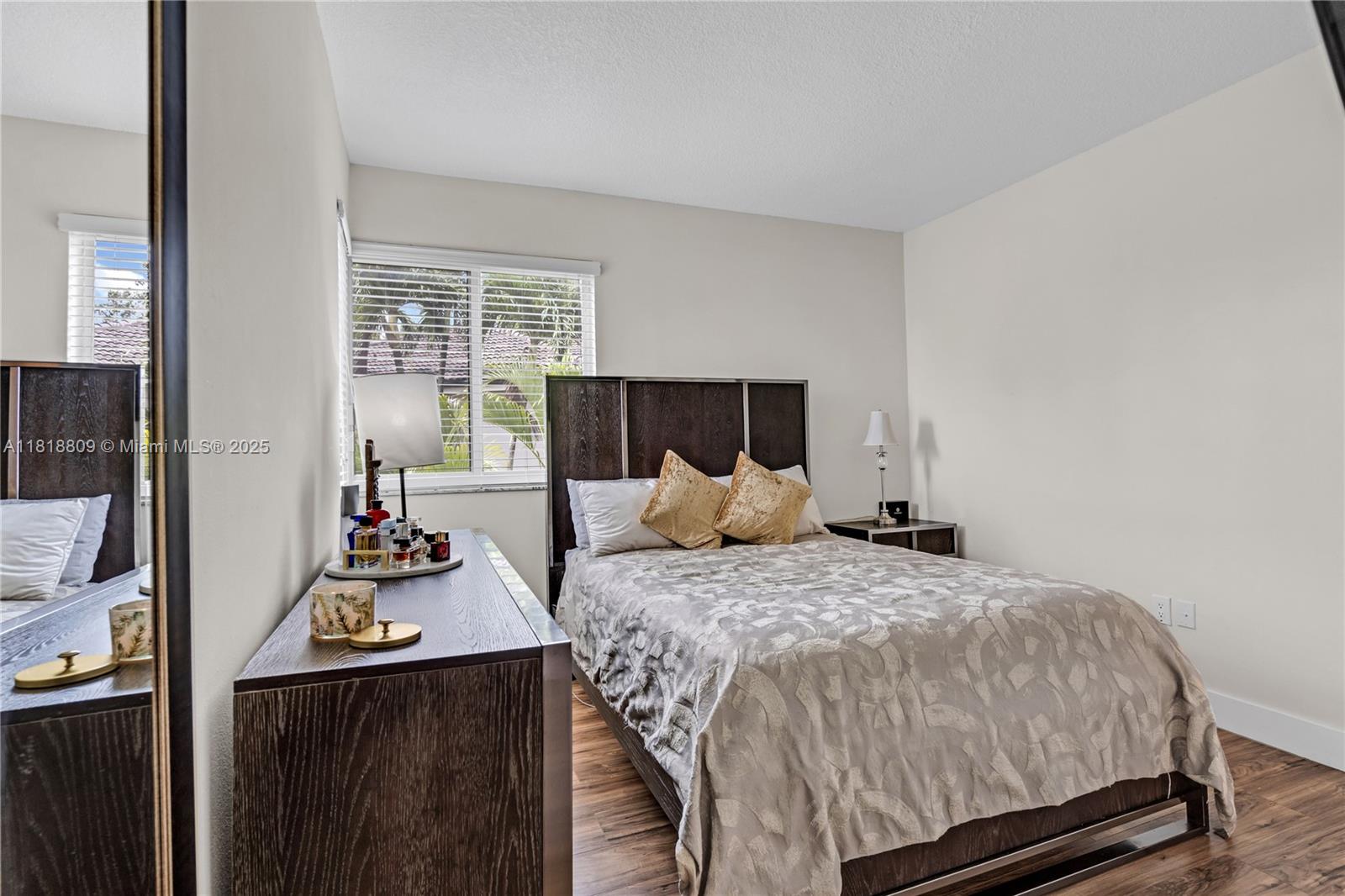 LAKES OF THE MEADOW SEC 5 - Residential