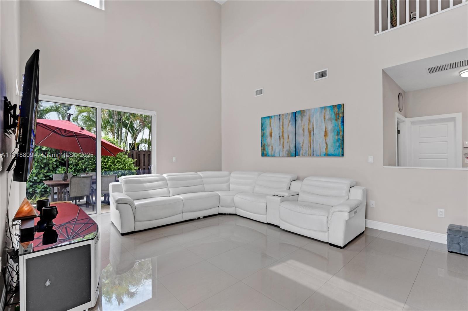 LAKES OF THE MEADOW SEC 5 - Residential