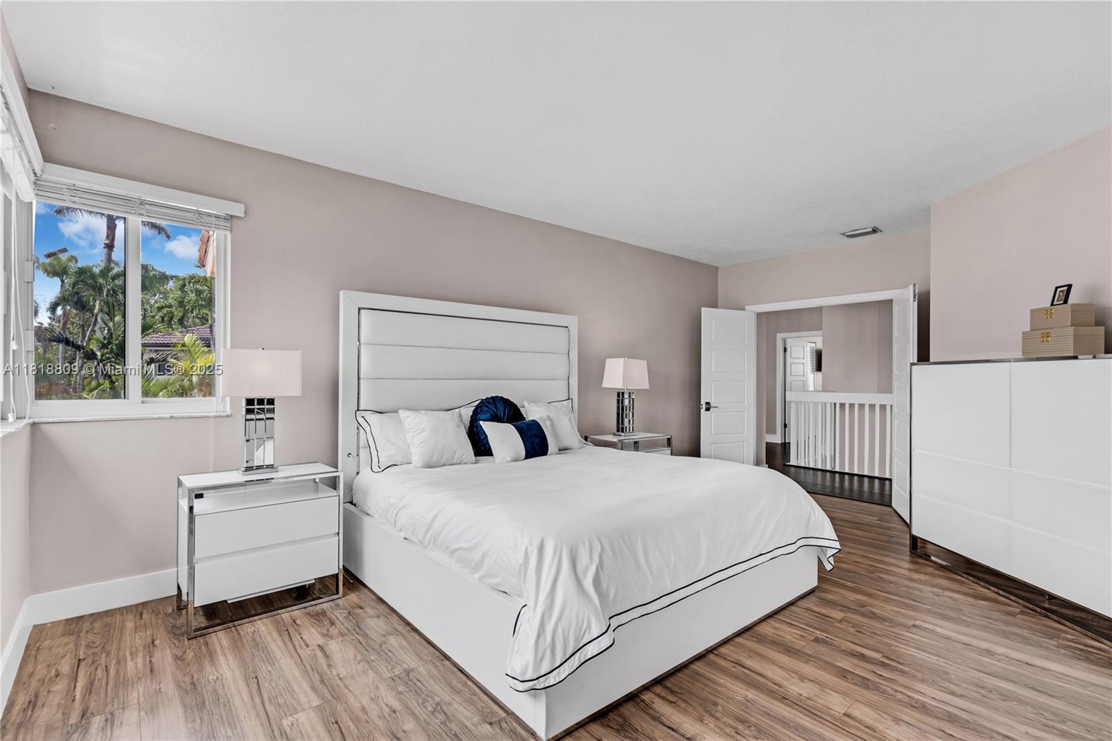 LAKES OF THE MEADOW SEC 5 - Residential