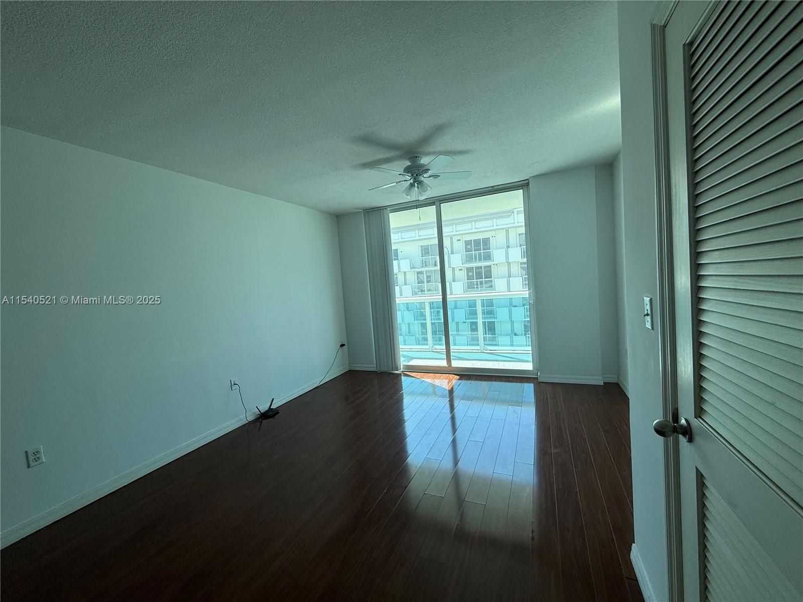 9201 Collins Ave 1023