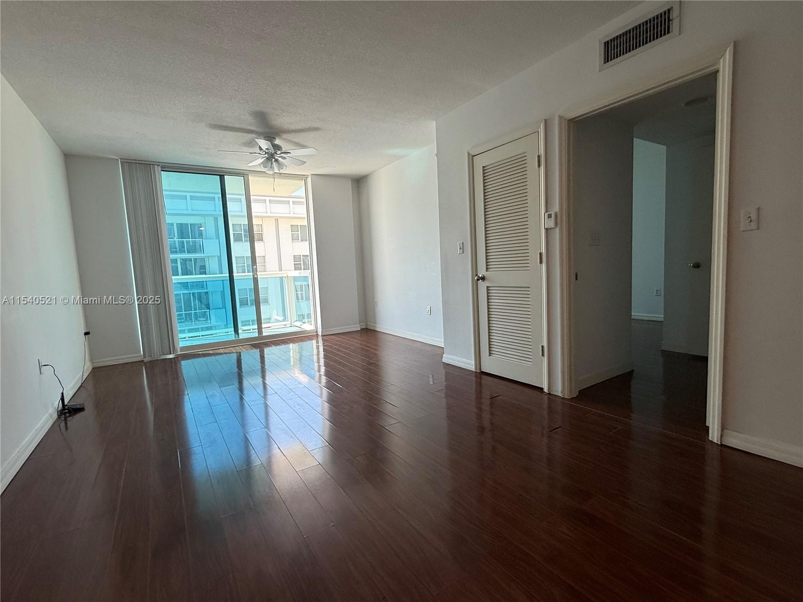 9201 Collins Ave 1023
