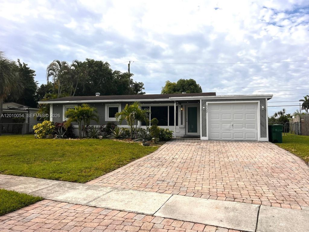 Photo of 6232 NW 15th Ct #6232, Margate, FL 33063 (MLS # A12010054)