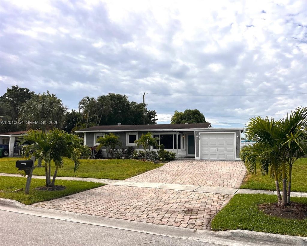 Photo of 6232 NW 15th Ct #6232, Margate, FL 33063 (MLS # A12010054)