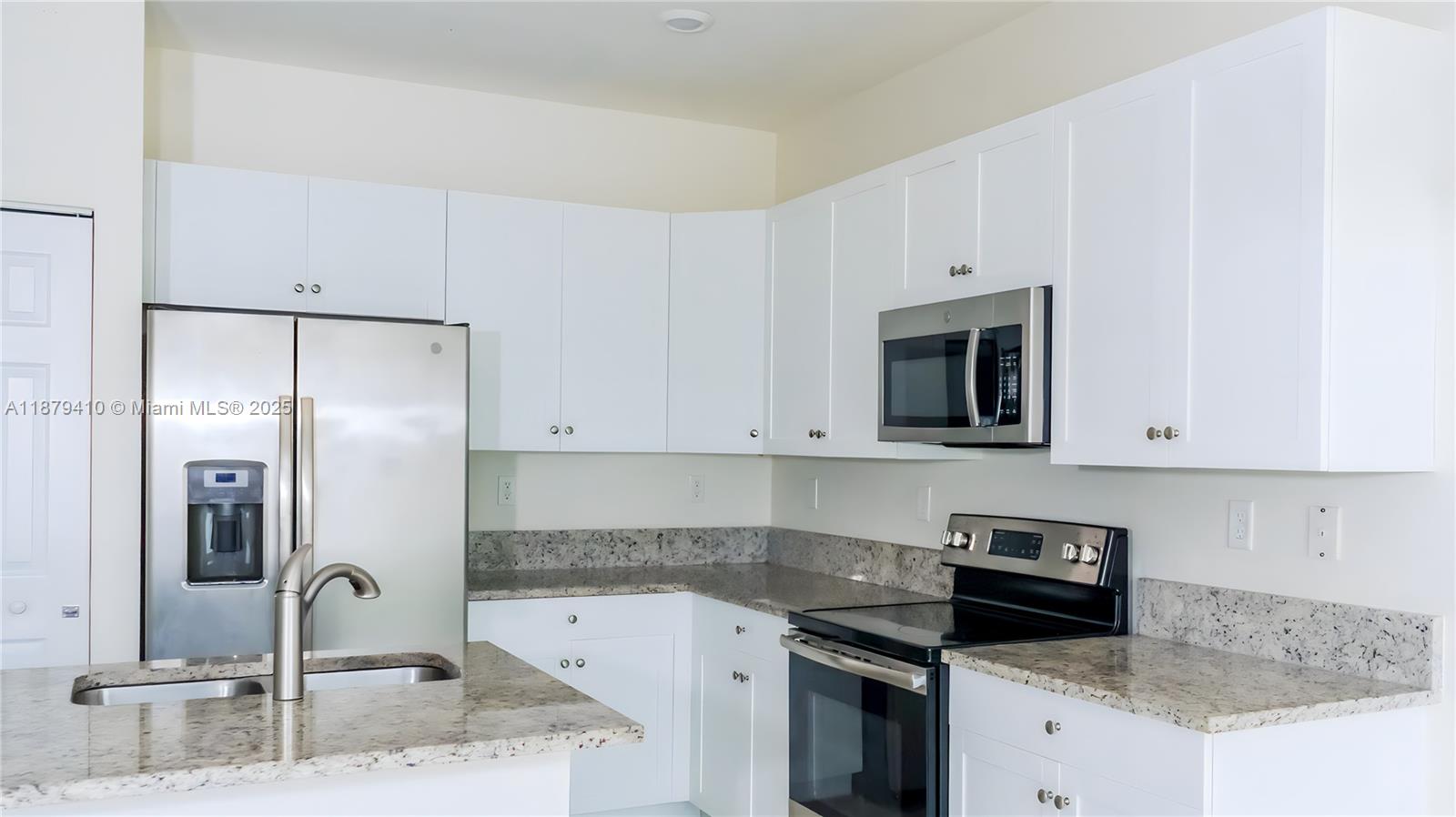 AQUABELLA SECTION ONE - Residential