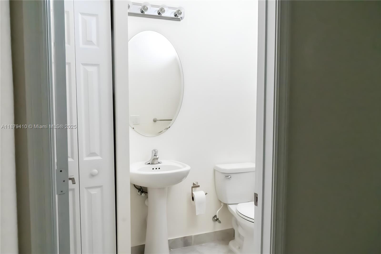 AQUABELLA SECTION ONE - Residential