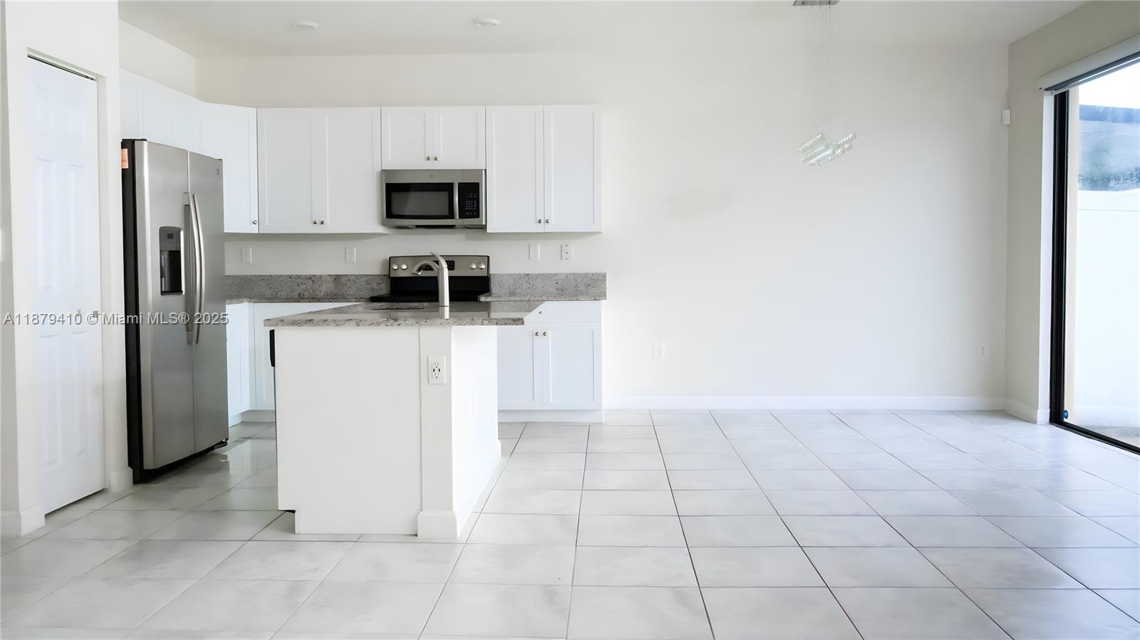 AQUABELLA SECTION ONE - Residential